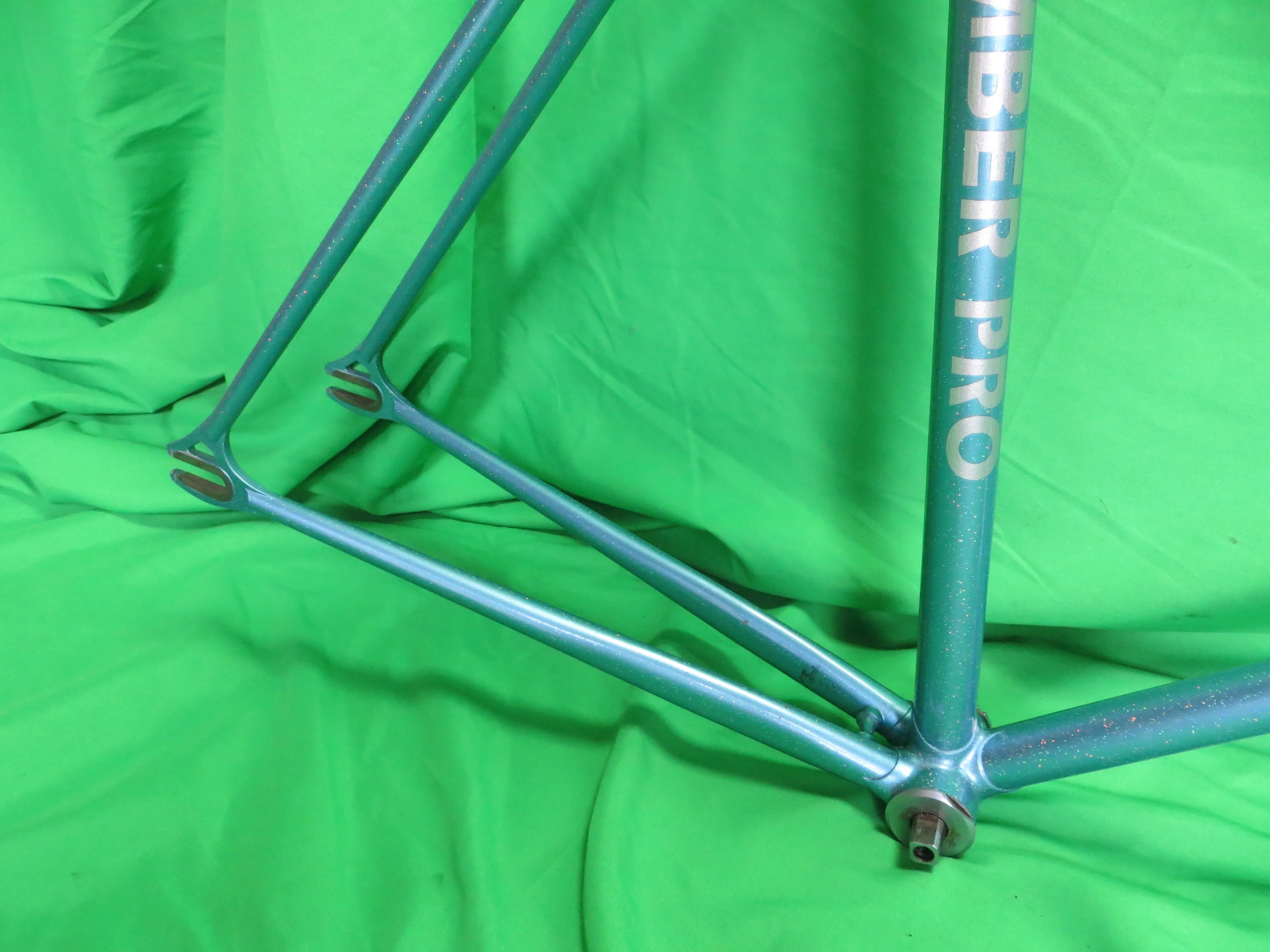 Bomber Pro // Light Blue Metallic // 54cm