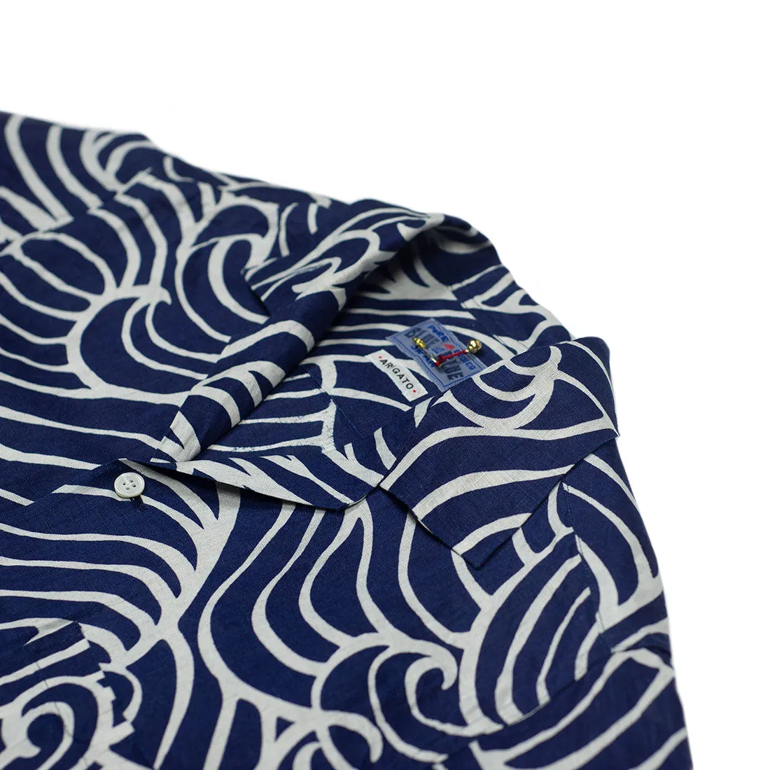 Capri collar camp shirt in indigo bassen-dyed wave pattern linen