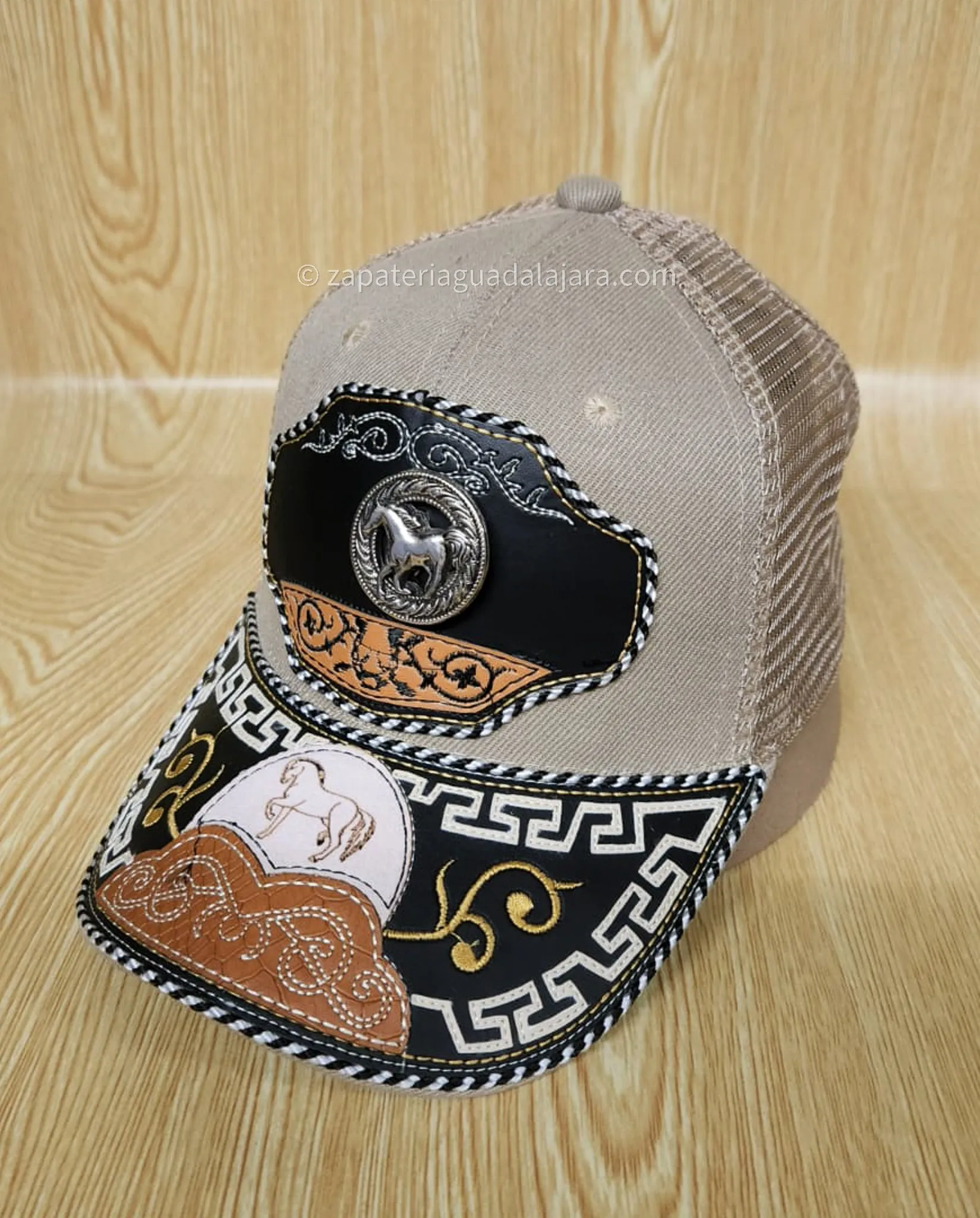 GORRAS CHARRAS KHAKI/KHAKI (varied designs)