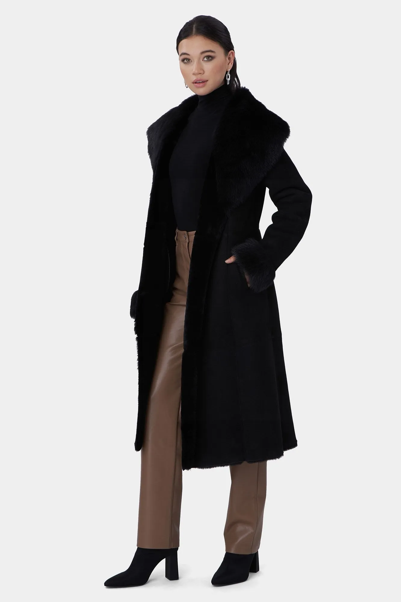 Select Shearling Lamb Short Coat with Toscana Collar and Cuff